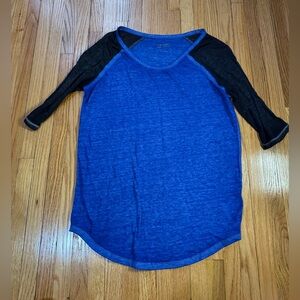 Arizona Jeans Co Baseball Tee Black & Blue Juniors Small